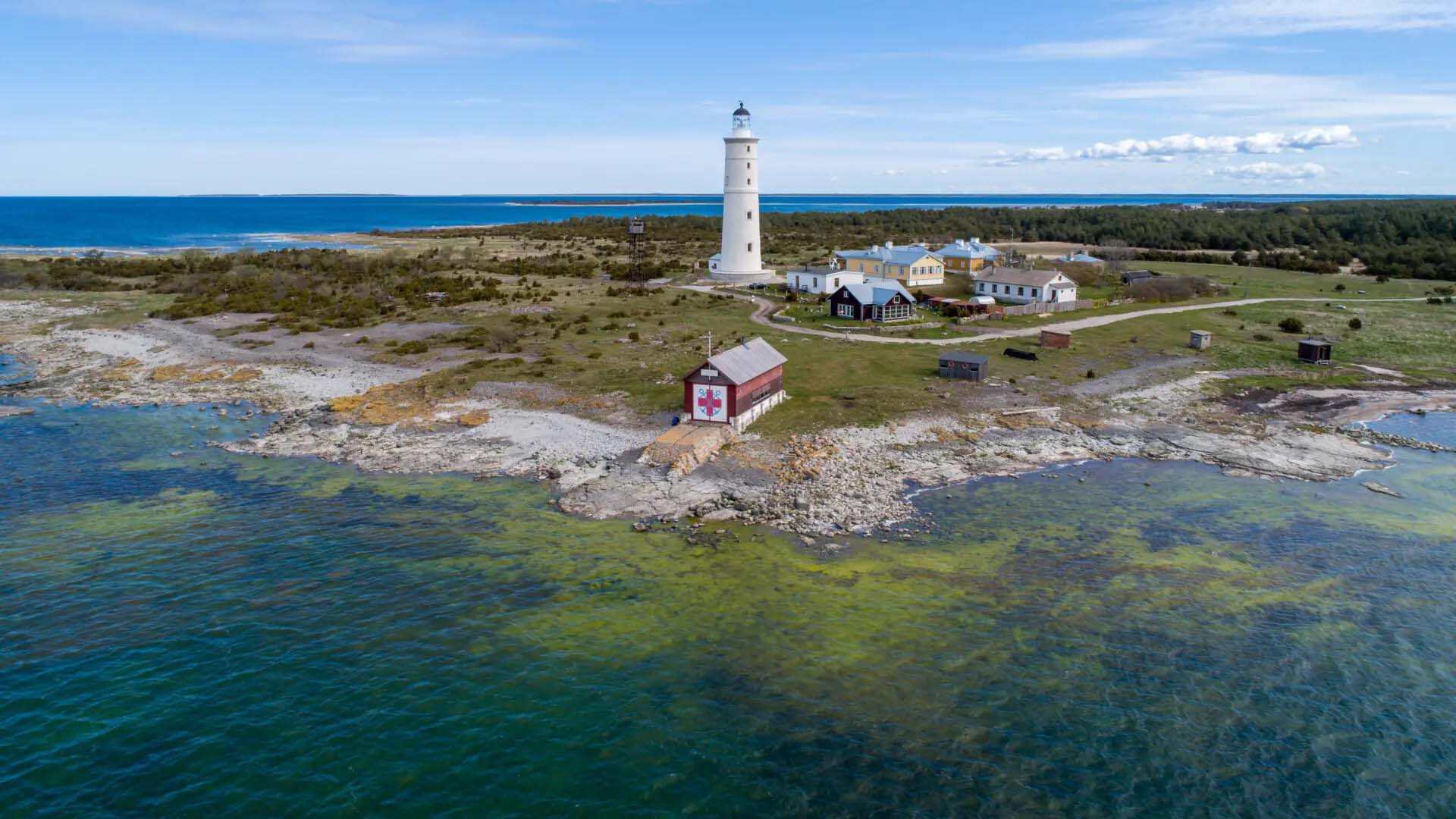 vilsandi-lighthouse-marko-palm lighthouse in the Vilsandi National Park, Estonia