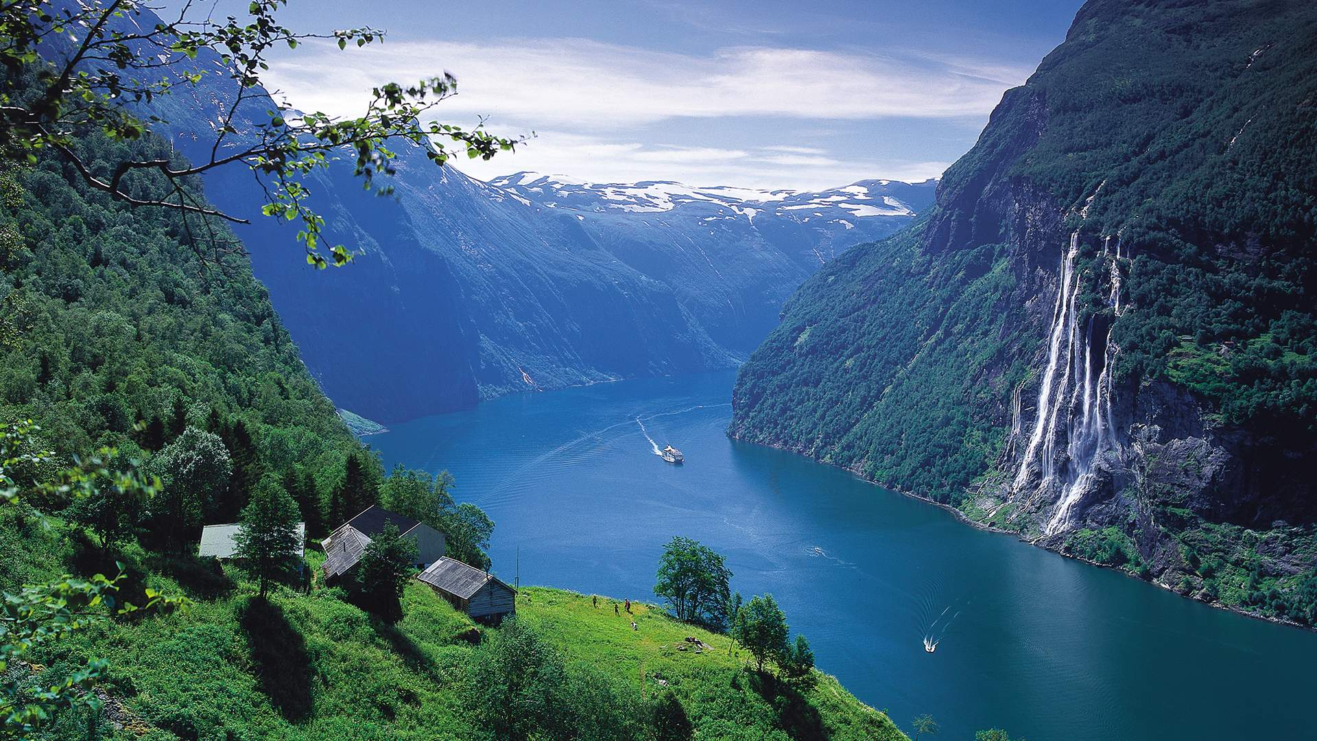 a boat in the Geiranger fjord